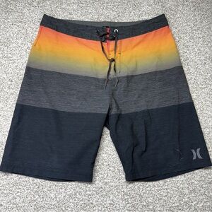 Hurley Men's Black and Orange Multi Colored Gradient 8 Inch Board Shorts Size 30